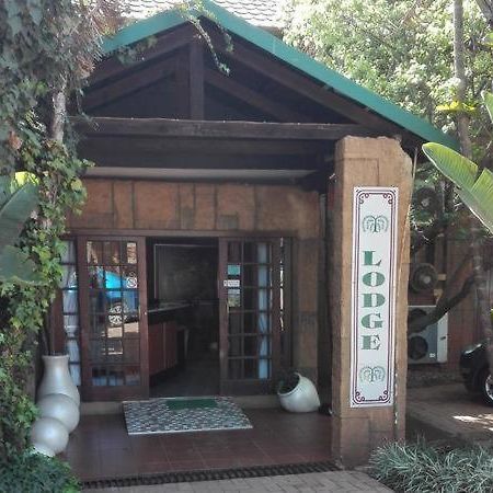 Waterside Lodge Cc Piet Retief Exterior foto