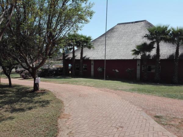 Waterside Lodge Cc Piet Retief Exterior foto